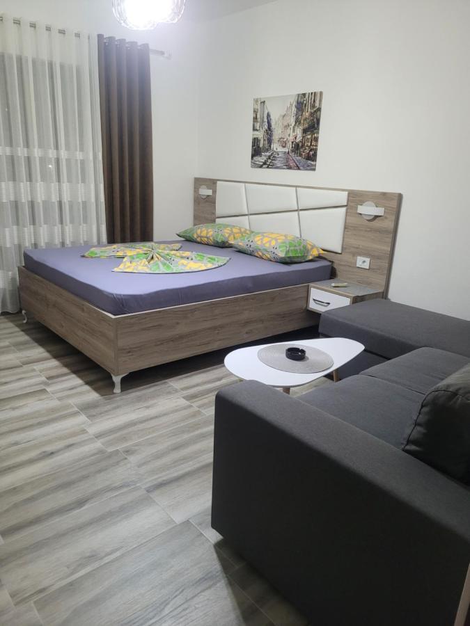 & Haxhibeti Ulcinj